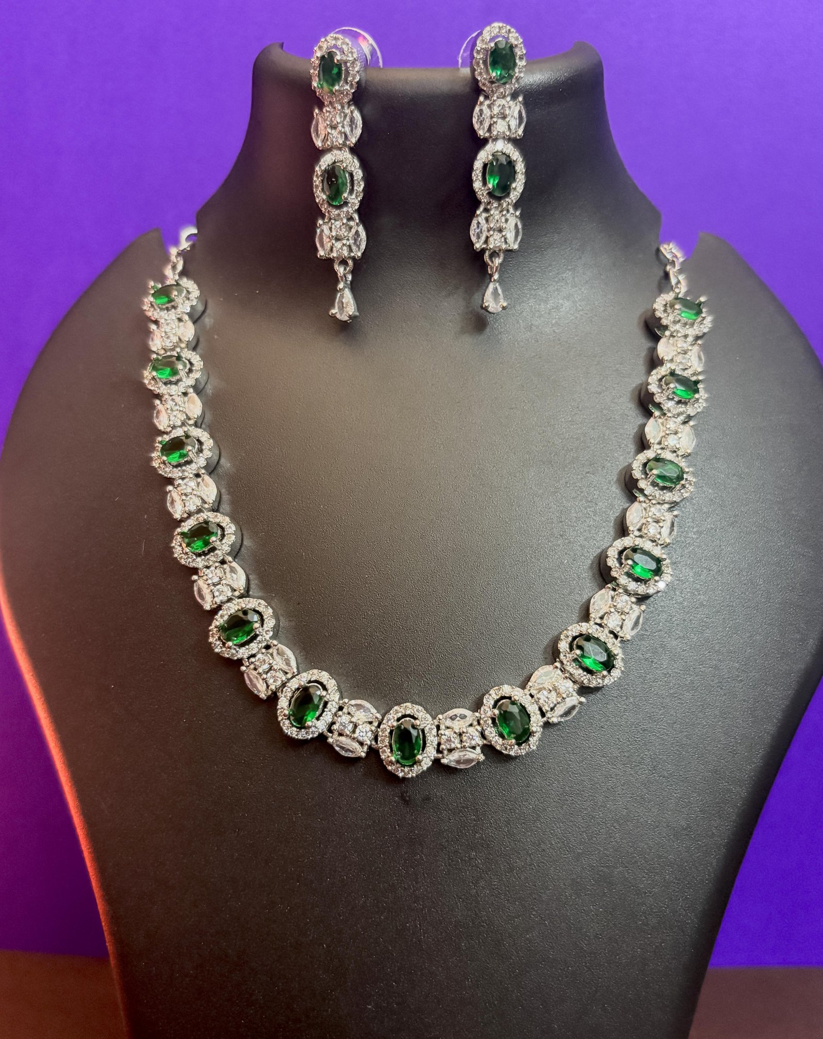 Silver-Plated Necklace Set with Green Stones